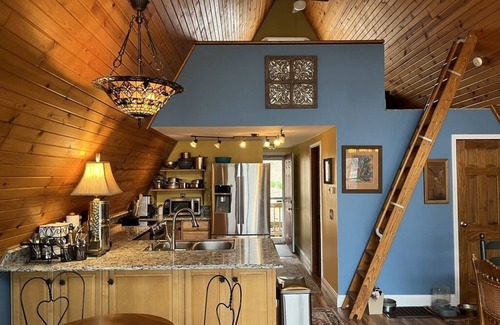 Eddyville House | Gorgeous A-frame on Lake Barkley cove: private dock, fire pit, pets ok