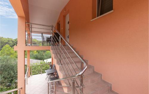 Gornji Karin Apartment | Gorgeous Apartment In Gornji Karin