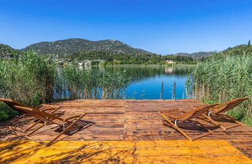 Ploce Apartment | Gorgeous apartment in Bacina