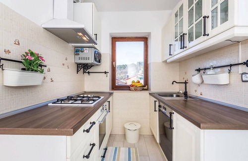 Bregi Apartment | Gorgeous apartment in Matulji with WiFi