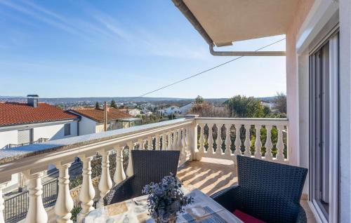 Vantacici Apartment | Gorgeous Apartment In Vantacici