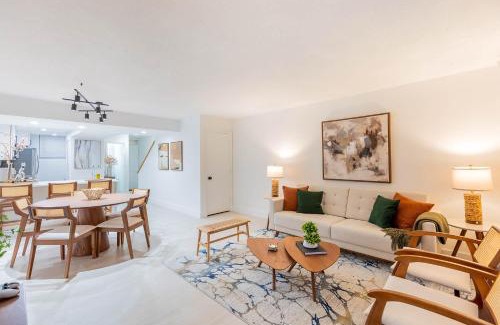 New Smyrna Beach Apartment | Gorgeous Beach Front Condo Near Flagler Ave - 701