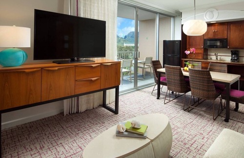 Nawiliwili Resort | GORGEOUS BEACHFRONT KAUAI CLUB + AMENITIES, 1-BEDROOM SUITE
