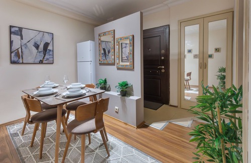 Kabatas Apartment | Gorgeous Central 1BR Apt near Galataport