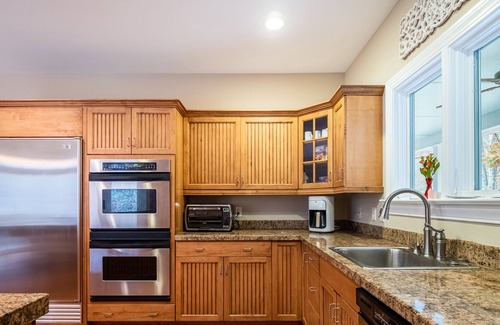 Barnardsville House | Gorgeous Country Chateau w/mountain views - 20 min to Asheville.