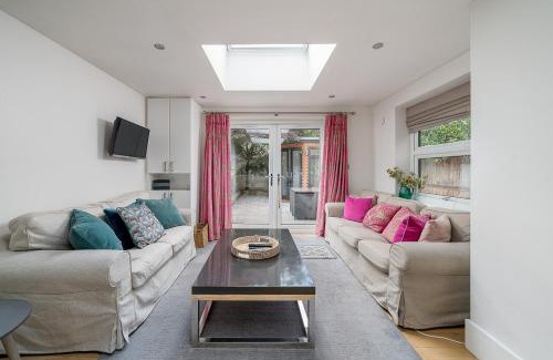 Shaftesbury Apartment | Gorgeous flat with garden in Battersea