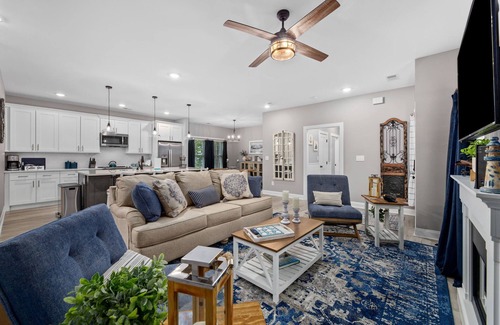 Pawleys Island House | Gorgeous getaway with all the extras included!