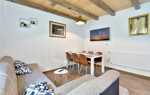 Sveti Ivan Zelina House | Gorgeous Home In Sveti Ivan Zelina