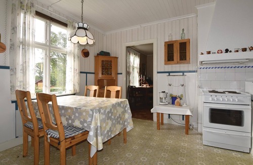 Kopmannebro House | Gorgeous home in Köpmannebro with WiFi