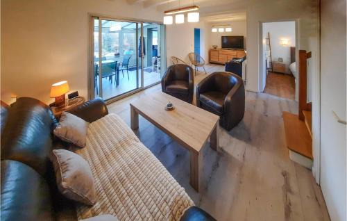 Kerherou House | Gorgeous Home In Moëlan-Sur-Mer