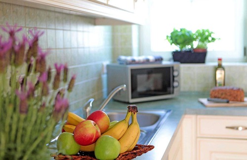 Verchen House | Gorgeous home in Verchen with kitchen