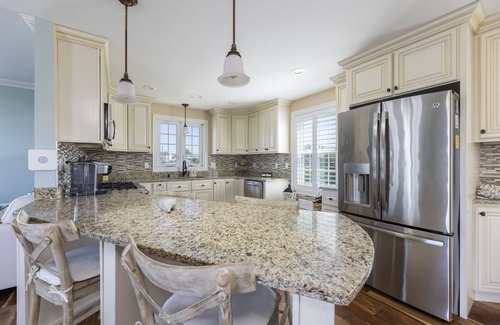 Kenyon House | Gorgeous home with water views,Walk to Sand Hill Cove