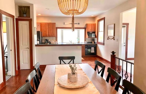 Kenton House | Gorgeous Lake House with In-ground pool