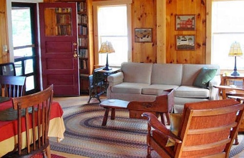 Lyme Center Cottage | Gorgeous Lakefront, Beach, Spacious Grounds, Pet Friendly/Hanover Area