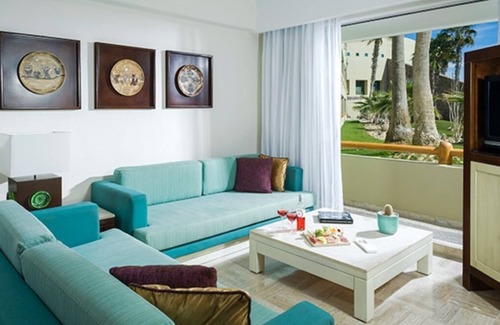 Puerto Penasco Resort | Gorgeous luxury resort suite for family or couples.