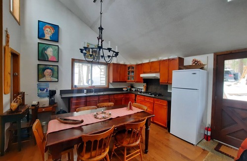 Muskoka Lakes Cottage | Gorgeous Muskoka Waterfront Cottage 10 Acre Forest Prime Swimming Very Private