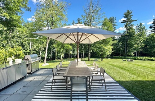 Great Barrington House | Gorgeous Private Contemporary WALK TO TOWN!