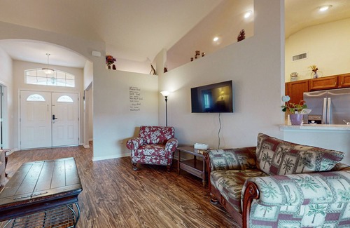 Lakeland House | Gorgeous private home with large yard, between Tampa and Orlando