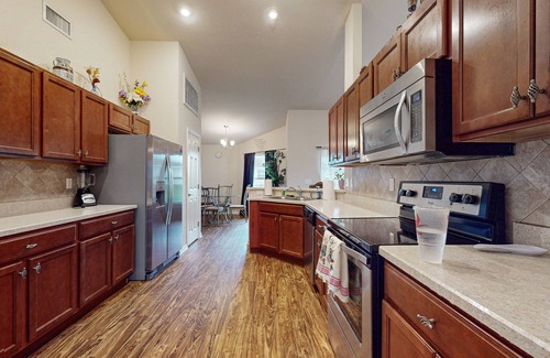 Lakeland House | Gorgeous private home with large yard, between Tampa and Orlando