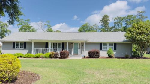 North Myrtle Beach House | Gorgeous Private Villa Pool Hot tub