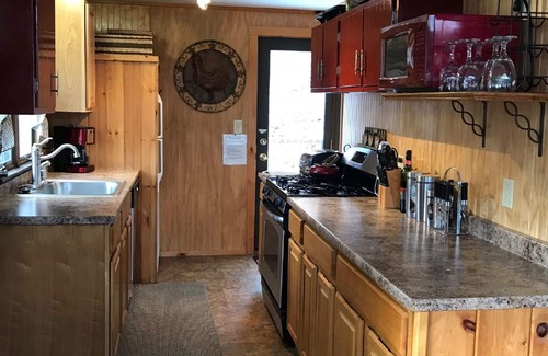 Ludlow Ski Chalet | Gorgeous Ski Chalet with Game Room & Hot Tub on Okemo Mt. under 1 mile to base!
