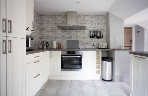 Chathill House | Gorgeous Stone Cottage with tasteful interior