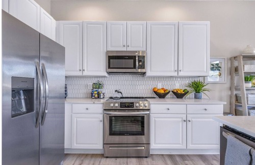 Deerwood House | Gorgeous Sunny Getaway Home