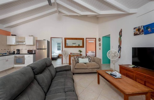 Hato Apartment | Gorgeous Upper Villa 2 BD 2.5 BA, Near Everything!