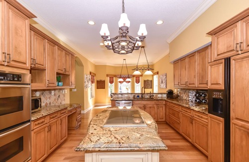Cooper City House | Gorgeous Villa - Pool, Game room and much more !