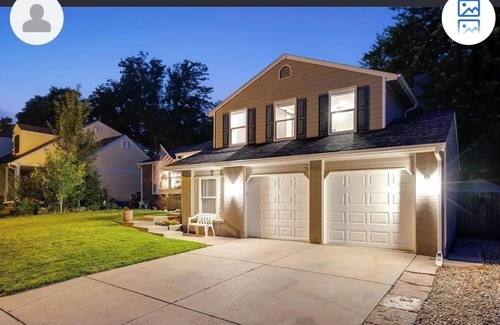 Littleton House | Gorgeously updated 5-bedroom house in Littleton with jacuzzi tub and amenities