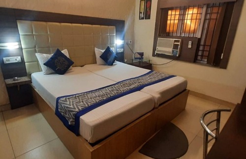 Tollygunge Hotel | Goroomgo City View Guest House Kolkata