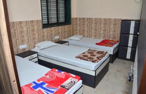 Kolkata House | Goroomgo Dev Guest House Howrah, Kolkata