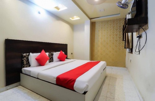 Charbagh Hotel | Goroomgo Kabir charbagh Lucknow