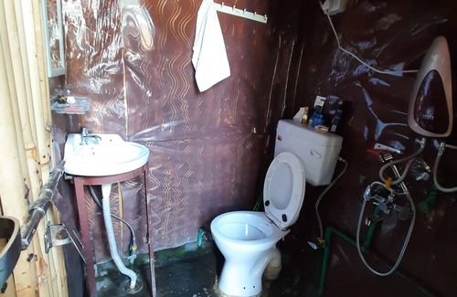 Kasol Hotel | Goroomgo Kasol Huts Kullu