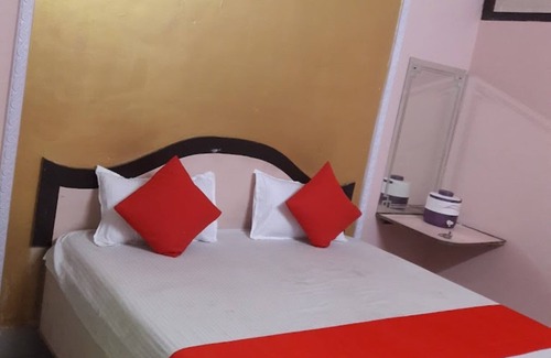 Chhatarpur Hotel | Goroomgo Radhika Kunj Palace Chhatarpur
