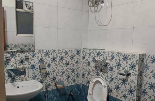 Panch Batti Hotel | Goroomgo Tourist Inn Jaipur