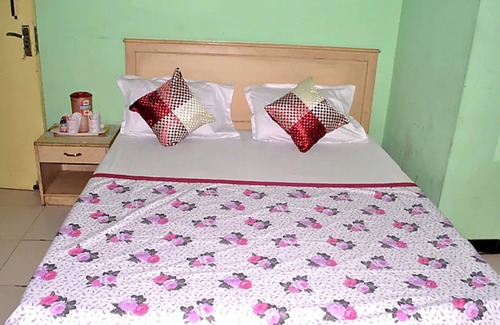 Agra Hotel | Goroomgo Viren Plaza Agra