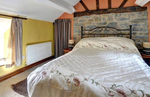 Llanfair Caereinion House | Gors in the beautiful Welshpool