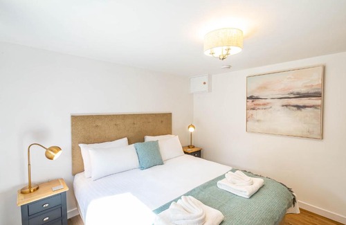 East Lewiston Apartment | Gorse Lodge 9 with Hot Tub