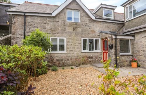 Moelfre House | Gorwel