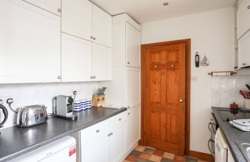 Garn Fadryn House | GORYNYS, pet friendly, character holiday cottage in Morfa Nefyn