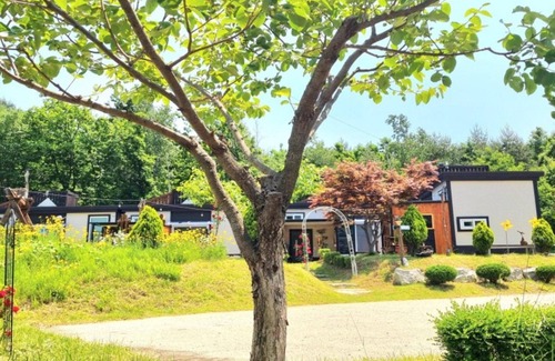 Goseong-gun House | Goseong Wanggok Hue Pension