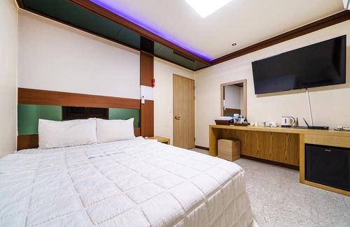 Pokkol Hotel | Goseong Woodeung