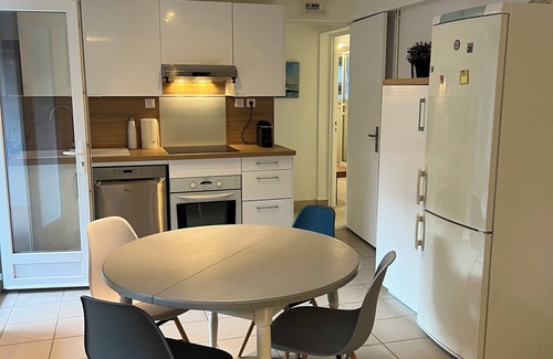 Pornic Apartment | Gourmalon Rez de Jardin à Proximité Immédiate du Vieux Port Face au Château