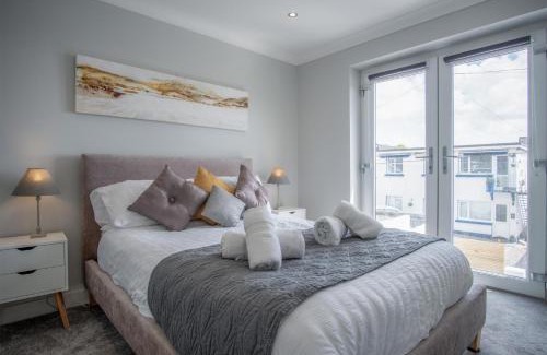 Saundersfoot House | Gower View - 4 Bedroom Luxurious Holiday Home - Saundersfoot