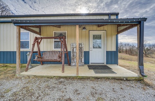 Rucker House | 'Grace Place' Clark House on Farm: Shared Hot Tub!