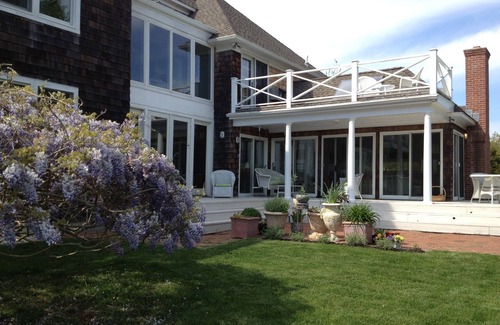 Eastport House | Gracious Mini-Estate 5 mins Westhampton
