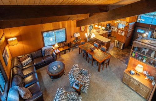 Lake Forest House | Grainger By Hauserman Rentals