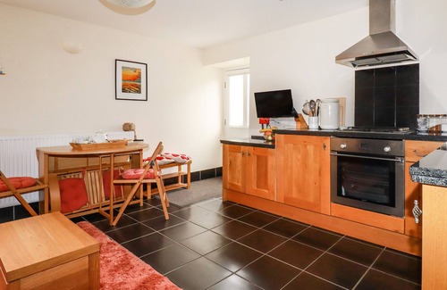 Tintagel Cottage | Grainstore