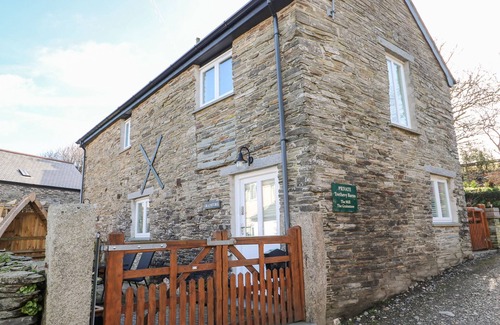 Tintagel Cottage | Grainstore
